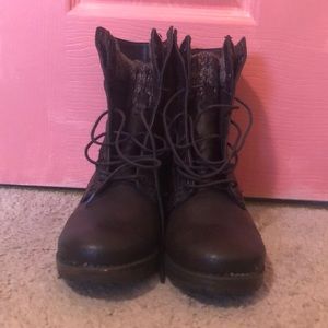 Brown Bass Boots NWOT